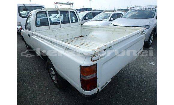 Buy Import Toyota Hilux White Car in Import - Dubai in Belait Buy Import Toyota Hilux White Car in Import - Dubai in Belait