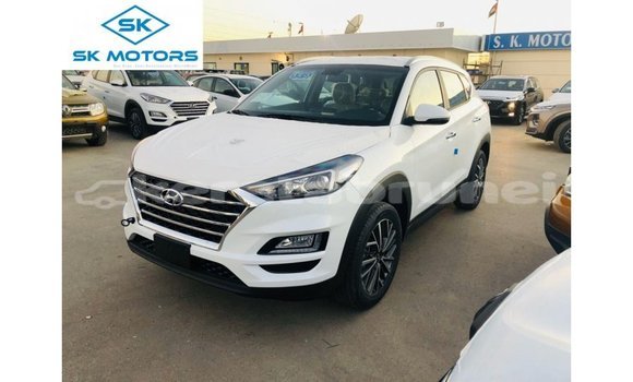 Buy Import Hyundai Tucson White Car in Import - Dubai in Belait Buy Import Hyundai Tucson White Car in Import - Dubai in Belait