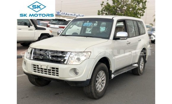Buy Import Mitsubishi Pajero White Car in Import - Dubai in Belait Buy Import Mitsubishi Pajero White Car in Import - Dubai in Belait