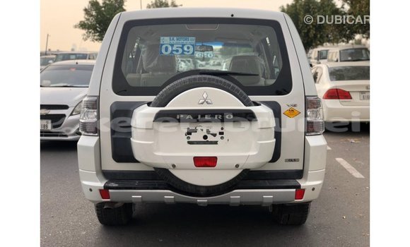 Buy Import Mitsubishi Pajero White Car in Import - Dubai in Belait Buy Import Mitsubishi Pajero White Car in Import - Dubai in Belait