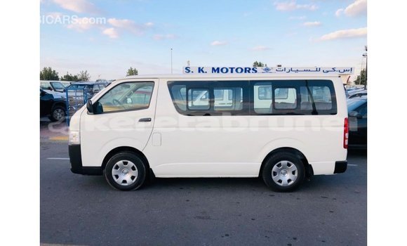 Buy Import Toyota Hiace White Car in Import - Dubai in Belait Buy Import Toyota Hiace White Car in Import - Dubai in Belait