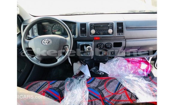 Buy Import Toyota Hiace White Car in Import - Dubai in Belait Buy Import Toyota Hiace White Car in Import - Dubai in Belait