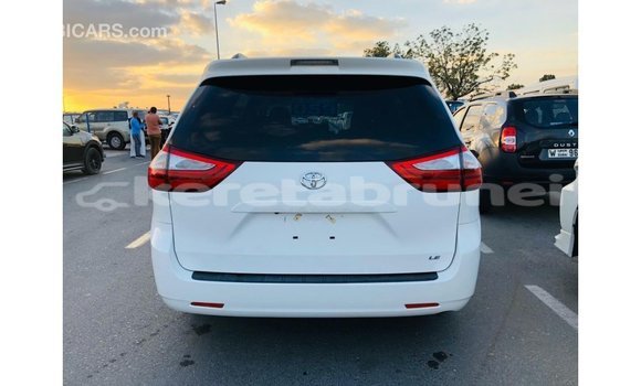 Buy Import Toyota Sienna White Car in Import - Dubai in Belait Buy Import Toyota Sienna White Car in Import - Dubai in Belait