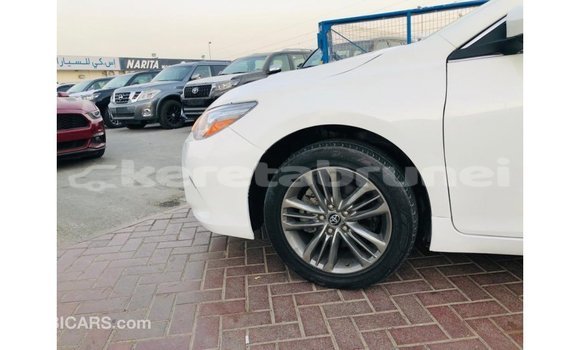 Buy Import Toyota Camry White Car in Import - Dubai in Belait Buy Import Toyota Camry White Car in Import - Dubai in Belait