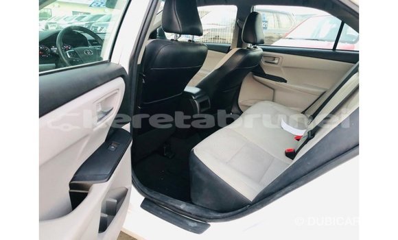 Buy Import Toyota Camry White Car in Import - Dubai in Belait Buy Import Toyota Camry White Car in Import - Dubai in Belait