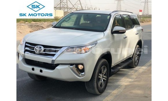 Buy Import Toyota Fortuner White Car in Import - Dubai in Belait Buy Import Toyota Fortuner White Car in Import - Dubai in Belait