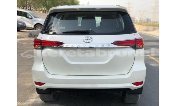 Buy Import Toyota Fortuner White Car in Import - Dubai in Belait Buy Import Toyota Fortuner White Car in Import - Dubai in Belait