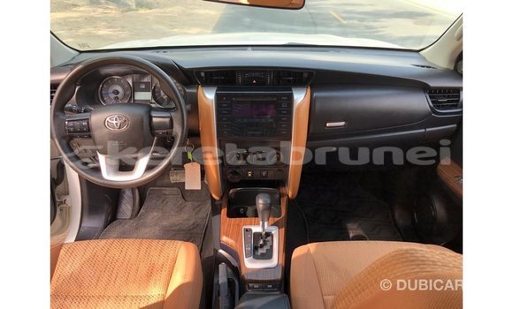 Buy Import Toyota Fortuner White Car in Import - Dubai in Belait Buy Import Toyota Fortuner White Car in Import - Dubai in Belait