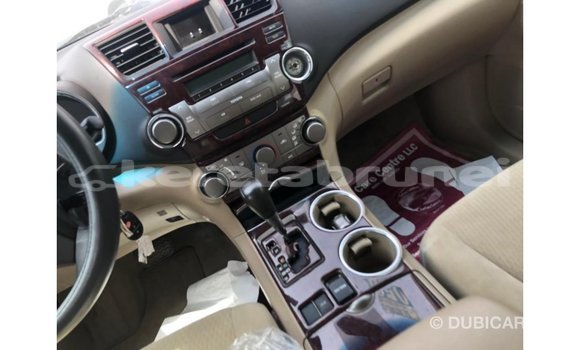 Buy Import Toyota Highlander Other Car in Import - Dubai in Belait Buy Import Toyota Highlander Other Car in Import - Dubai in Belait
