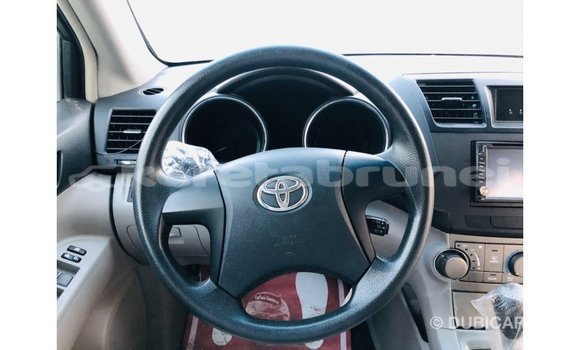 Buy Import Toyota Highlander Other Car in Import - Dubai in Belait Buy Import Toyota Highlander Other Car in Import - Dubai in Belait
