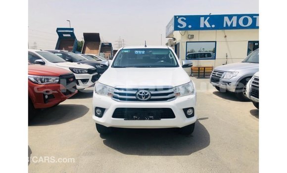 Buy Import Toyota Hilux White Car in Import - Dubai in Belait Buy Import Toyota Hilux White Car in Import - Dubai in Belait