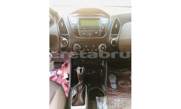 Buy Import Hyundai Tucson Blue Car in Import - Dubai in Belait Buy Import Hyundai Tucson Blue Car in Import - Dubai in Belait