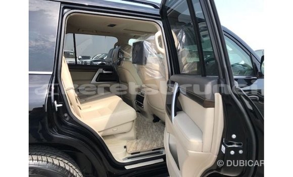 Buy Import Toyota Land Cruiser Black Car in Import - Dubai in Belait Buy Import Toyota Land Cruiser Black Car in Import - Dubai in Belait