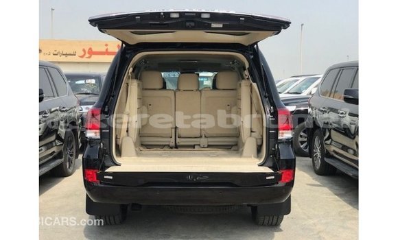 Buy Import Toyota Land Cruiser Black Car in Import - Dubai in Belait Buy Import Toyota Land Cruiser Black Car in Import - Dubai in Belait