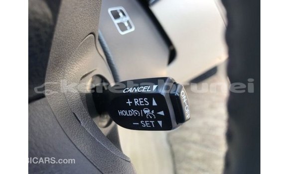 Buy Import Toyota Land Cruiser Black Car in Import - Dubai in Belait Buy Import Toyota Land Cruiser Black Car in Import - Dubai in Belait