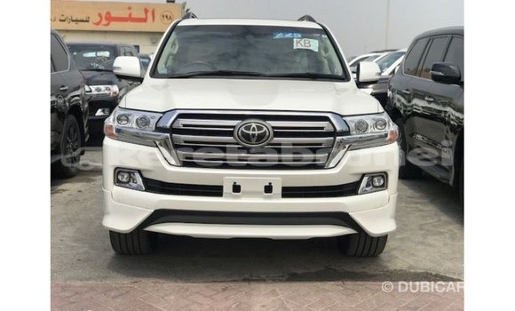 Buy Import Toyota Land Cruiser White Car in Import - Dubai in Belait Buy Import Toyota Land Cruiser White Car in Import - Dubai in Belait