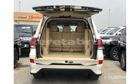 Buy Import Toyota Land Cruiser White Car in Import - Dubai in Belait Buy Import Toyota Land Cruiser White Car in Import - Dubai in Belait