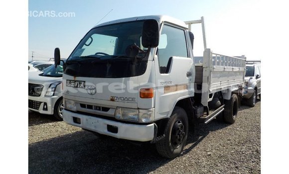 Buy Import Toyota Dyna White Truck in Import - Dubai in Belait Buy Import Toyota Dyna White Truck in Import - Dubai in Belait