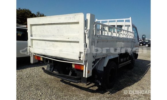 Buy Import Toyota Dyna White Truck in Import - Dubai in Belait Buy Import Toyota Dyna White Truck in Import - Dubai in Belait