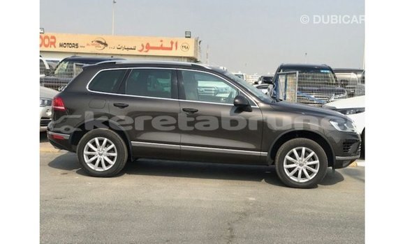 Buy Import Volkswagen Touareg Brown Car in Import - Dubai in Belait Buy Import Volkswagen Touareg Brown Car in Import - Dubai in Belait