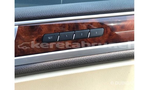 Buy Import Volkswagen Touareg Brown Car in Import - Dubai in Belait Buy Import Volkswagen Touareg Brown Car in Import - Dubai in Belait