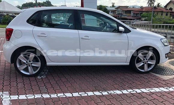 Buy Used Volkswagen Polo White Car in Bandar Seri Begawan in Brunei-Muara Buy Used Volkswagen Polo White Car in Bandar Seri Begawan in Brunei-Muara