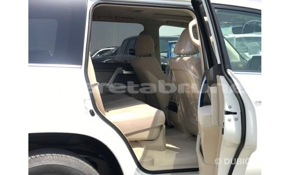 Buy Import Toyota Land Cruiser White Car in Import - Dubai in Belait Buy Import Toyota Land Cruiser White Car in Import - Dubai in Belait