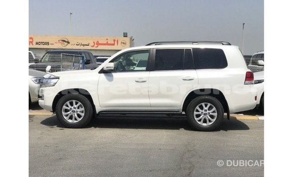 Buy Import Toyota Land Cruiser White Car in Import - Dubai in Belait Buy Import Toyota Land Cruiser White Car in Import - Dubai in Belait