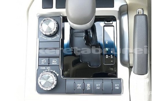 Buy Import Toyota Land Cruiser White Car in Import - Dubai in Belait Buy Import Toyota Land Cruiser White Car in Import - Dubai in Belait