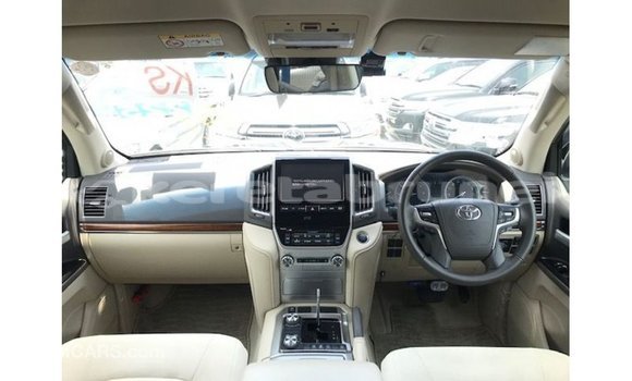 Buy Import Toyota Land Cruiser Red Car in Import - Dubai in Belait Buy Import Toyota Land Cruiser Red Car in Import - Dubai in Belait