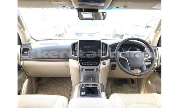 Buy Import Toyota Land Cruiser White Car in Import - Dubai in Belait Buy Import Toyota Land Cruiser White Car in Import - Dubai in Belait