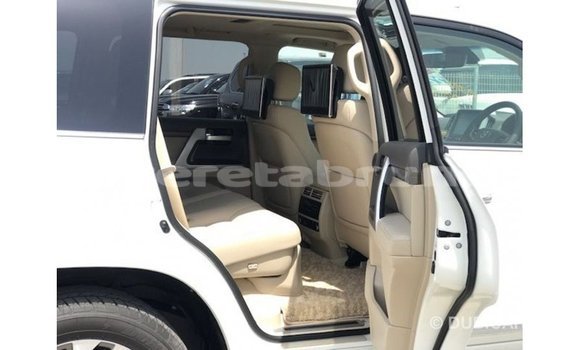 Buy Import Toyota Land Cruiser White Car in Import - Dubai in Belait Buy Import Toyota Land Cruiser White Car in Import - Dubai in Belait