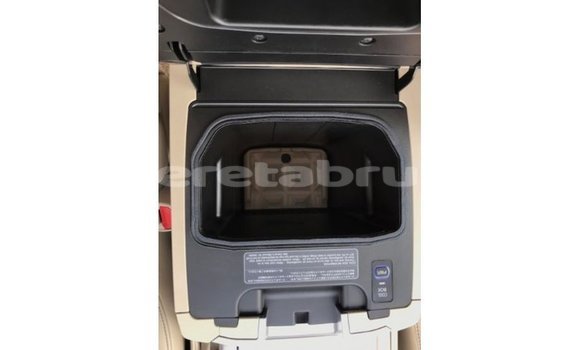 Buy Import Toyota Land Cruiser White Car in Import - Dubai in Belait Buy Import Toyota Land Cruiser White Car in Import - Dubai in Belait