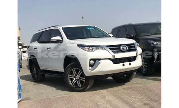 Buy Import Toyota Fortuner White Car in Import - Dubai in Belait