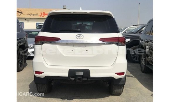 Buy Import Toyota Fortuner White Car in Import - Dubai in Belait Buy Import Toyota Fortuner White Car in Import - Dubai in Belait