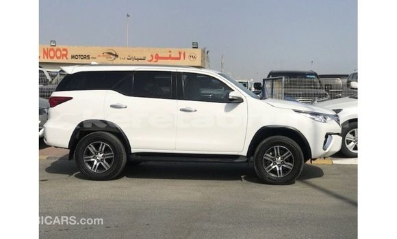 Buy Import Toyota Fortuner White Car in Import - Dubai in Belait Buy Import Toyota Fortuner White Car in Import - Dubai in Belait