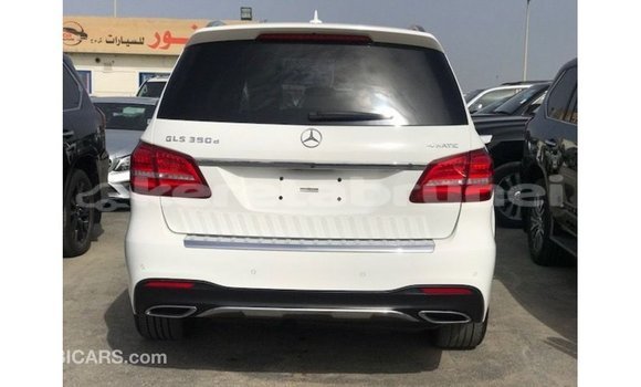 Buy Import Mercedes-Benz 190 White Car in Import - Dubai in Belait Buy Import Mercedes-Benz 190 White Car in Import - Dubai in Belait