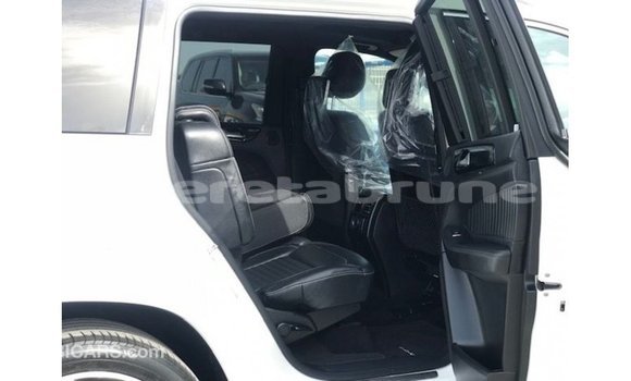 Buy Import Mercedes-Benz 190 White Car in Import - Dubai in Belait Buy Import Mercedes-Benz 190 White Car in Import - Dubai in Belait