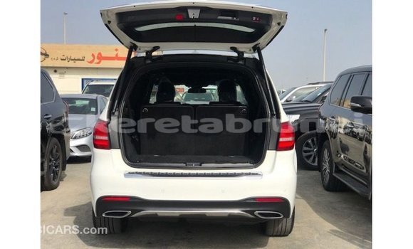 Buy Import Mercedes-Benz 190 White Car in Import - Dubai in Belait Buy Import Mercedes-Benz 190 White Car in Import - Dubai in Belait