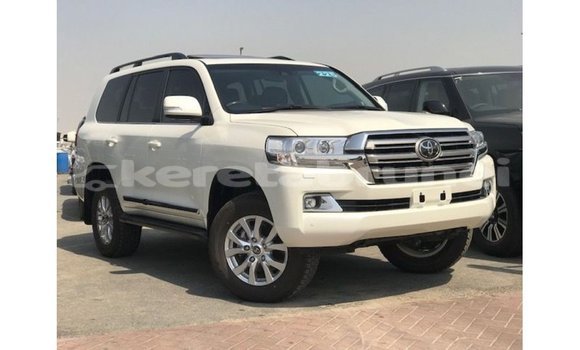 Buy Import Toyota Land Cruiser White Car in Import - Dubai in Belait