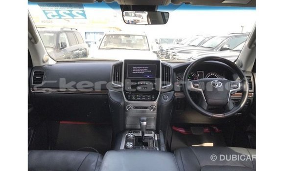 Buy Import Toyota Land Cruiser White Car in Import - Dubai in Belait Buy Import Toyota Land Cruiser White Car in Import - Dubai in Belait