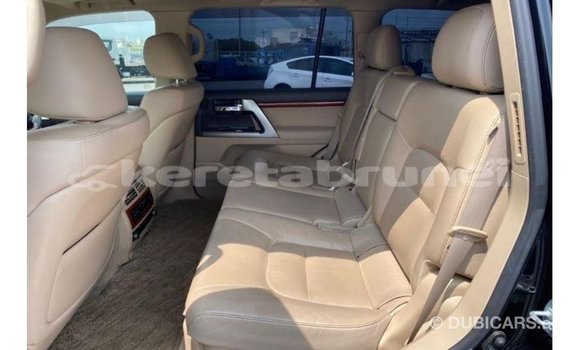 Buy Import Toyota Land Cruiser Black Car in Import - Dubai in Belait Buy Import Toyota Land Cruiser Black Car in Import - Dubai in Belait