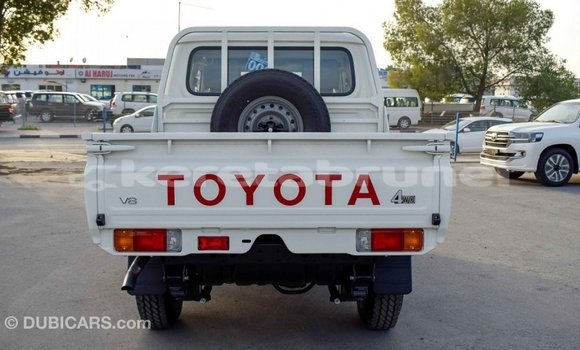 Buy Import Toyota Land Cruiser White Car in Import - Dubai in Belait Buy Import Toyota Land Cruiser White Car in Import - Dubai in Belait