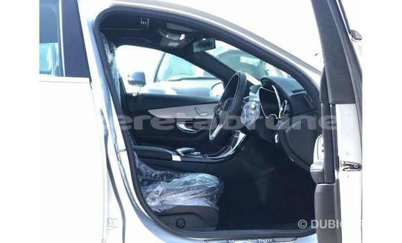 Buy Import Mercedes-Benz 200 Other Car in Import - Dubai in Belait Buy Import Mercedes-Benz 200 Other Car in Import - Dubai in Belait