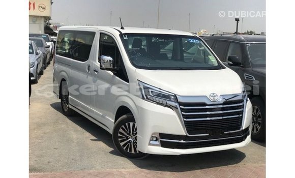 Buy Import Toyota Granvia White Car in Import - Dubai in Belait Buy Import Toyota Granvia White Car in Import - Dubai in Belait