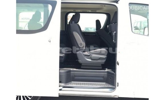 Buy Import Toyota Granvia White Car in Import - Dubai in Belait Buy Import Toyota Granvia White Car in Import - Dubai in Belait