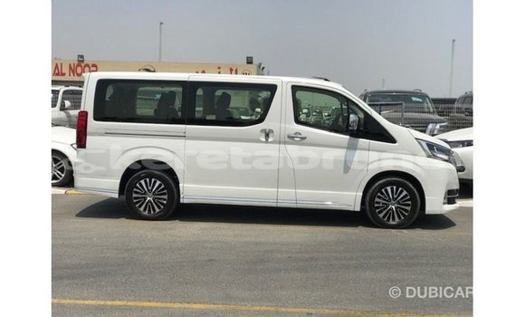 Buy Import Toyota Granvia White Car in Import - Dubai in Belait Buy Import Toyota Granvia White Car in Import - Dubai in Belait