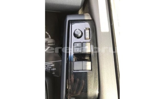 Buy Import Toyota Granvia White Car in Import - Dubai in Belait Buy Import Toyota Granvia White Car in Import - Dubai in Belait