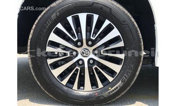 Buy Import Toyota Granvia White Car in Import - Dubai in Belait Buy Import Toyota Granvia White Car in Import - Dubai in Belait