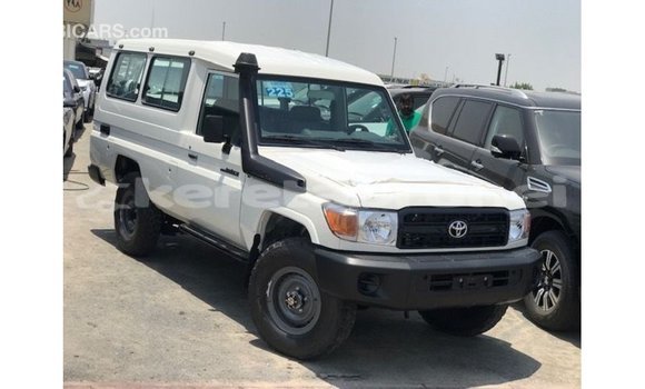 Buy Import Toyota Land Cruiser White Car in Import - Dubai in Belait Buy Import Toyota Land Cruiser White Car in Import - Dubai in Belait